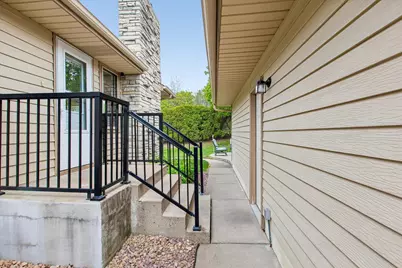9509 Briar Circle, Bloomington, MN 55437 - Photo 11