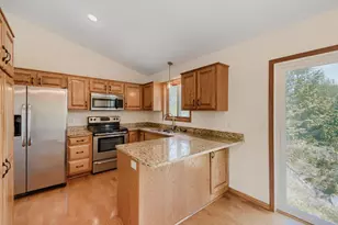 122 Alva St, Waconia, MN 55387 - Photo 11