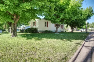 701 Park Ave, Stanley, WI 54768 - Photo 33