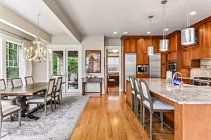2224 Portico Grn, Wayzata, MN 55391 - Photo 13
