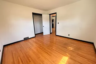 1696 Fremont Ave, Saint Paul, MN 55106 - Photo 13