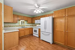6437 Brook Ln, Savage, MN 55378 - Photo 17