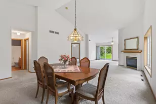 6437 Brook Ln, Savage, MN 55378 - Photo 9