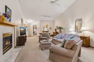 10953 Lexington Dr, Eden Prairie, MN 55344 - Photo 9