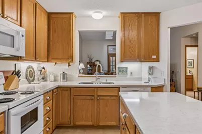 10953 Lexington Drive, Eden Prairie, MN 55344 - Photo 17