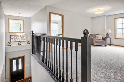 890 Braunworth Court, Chaska, MN 55318 - Photo 3