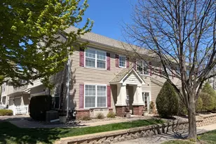 890 Braunworth Ct, Chaska, MN 55318 - Photo 1