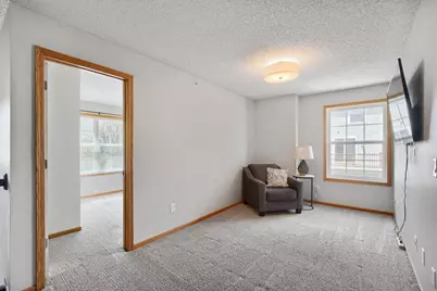 890 Braunworth Court, Chaska, MN 55318 - Photo 13