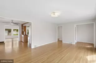 915 Nebraska Ave W, Saint Paul, MN 55117 - Photo 5