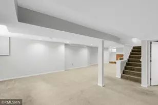 915 Nebraska Ave W, Saint Paul, MN 55117 - Photo 27