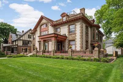 2224 W Lake Of The Isles Parkway, Minneapolis, MN 55405 - Photo 7