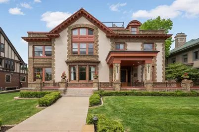 2224 W Lake Of The Isles Parkway, Minneapolis, MN 55405 - Photo 9