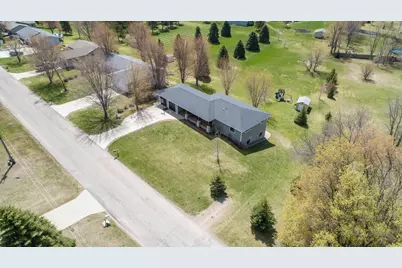 506 E Summit Street, Battle Lake, MN 56515 - Photo 63