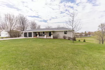 506 E Summit Street, Battle Lake, MN 56515 - Photo 3