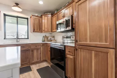 506 E Summit Street, Battle Lake, MN 56515 - Photo 21