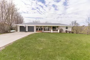 506 E Summit St, Battle Lake, MN 56515 - Photo 1