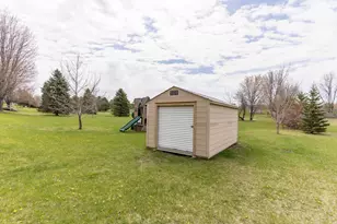 506 E Summit St, Battle Lake, MN 56515 - Photo 7
