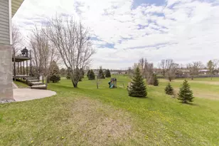 506 E Summit St, Battle Lake, MN 56515 - Photo 5