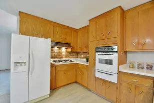 6494 Berkshire Ln N, Maple Grove, MN 55311 - Photo 5