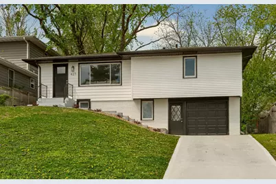 427 21st Avenue SW, Rochester, MN 55902 - Photo 1