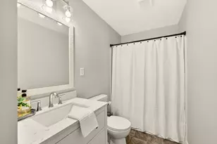427 21st Ave SW, Rochester, MN 55902 - Photo 11