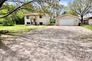 1455 Adams St S, Cambridge, MN 55008 - Photo 5