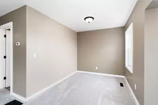 4005 W 9th St, Duluth, MN 55807 - Photo 9