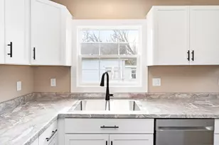 4005 W 9th St, Duluth, MN 55807 - Photo 15