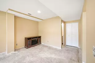 4390 Ithaca Ln N, Plymouth, MN 55446 - Photo 47