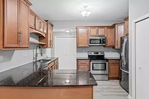 1234 Crystal Pl E, Chaska, MN 55318 - Photo 11