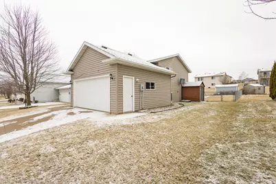5219 56th Avenue NW, Rochester, MN 55901 - Photo 3
