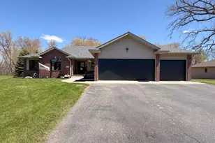 1804 Aspen Dr, Detroit Lakes, MN 56501 - Photo 1