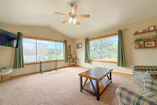 546 6th St SW, Pine Island, MN 55963 - Photo 7
