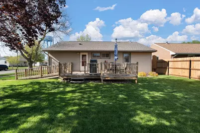 1900 5th Avenue SE, Austin, MN 55912 - Photo 9
