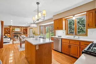 6262 Fernbrook Ln N, Maple Grove, MN 55311 - Photo 9
