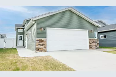 6762 69th Avenue S, Horace, ND 58047 - Photo 1
