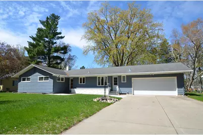 621 W Crescent Lane, Litchfield, MN 55355 - Photo 1