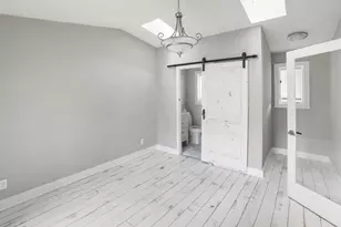2312 W 54th St, Minneapolis, MN 55410 - Photo 11