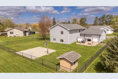 339 11th Street NE, Milaca, MN 56353 - Photo 11