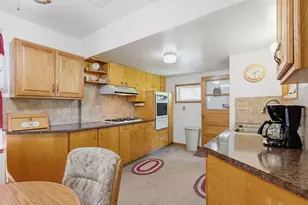 222 3rd St, Kenyon, MN 55946 - Photo 9