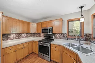 13476 Granada Ave, Apple Valley, MN 55124 - Photo 5