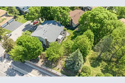 6102 Creek View Trail, Minnetonka, MN 55345 - Photo 27