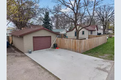 112 Woodland Avenue E, Underwood, MN 56586 - Photo 5
