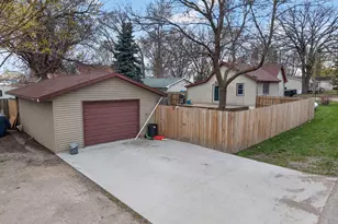 112 Woodland Ave E, Underwood, MN 56586 - Photo 5