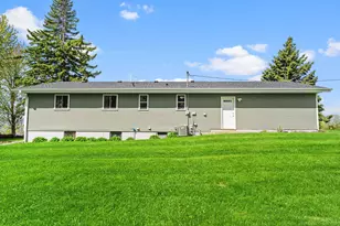 9285 Parley Lake Rd, Waconia, MN 55387 - Photo 13
