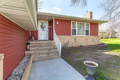 713 7th Avenue Circle SE, Pelican Rapids, MN 56572 - Photo 5