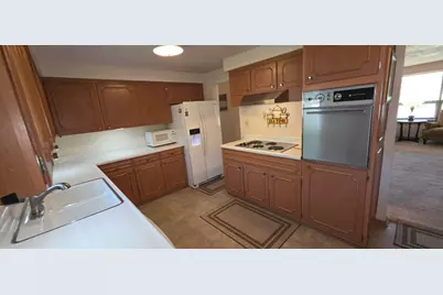 1702 Frank Hall Drive, Albert Lea, MN 56007 - Photo 21