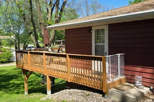 1702 Frank Hall Dr, Albert Lea, MN 56007 - Photo 5