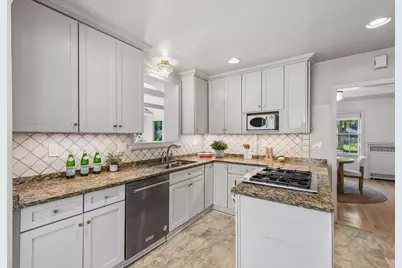 2720 Sunset Boulevard, Minneapolis, MN 55416 - Photo 11