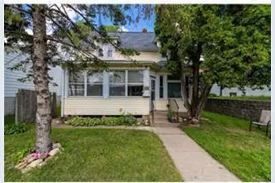 131 Delos Street E, Saint Paul, MN 55107 - Photo 1